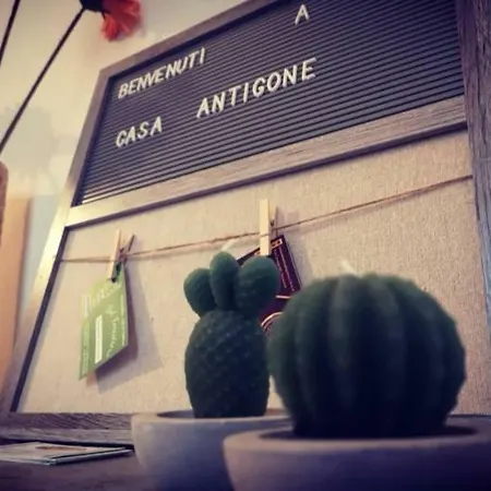 Casa Antigone